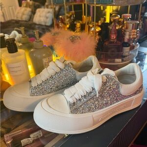 Alexander McQueen Oversized Sneakers - White Silver Glitter